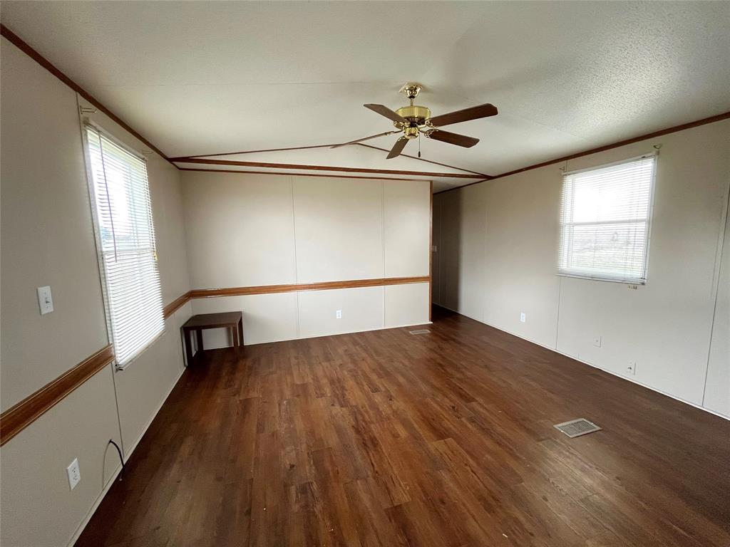 8082 Fm 697 Property Photo 6