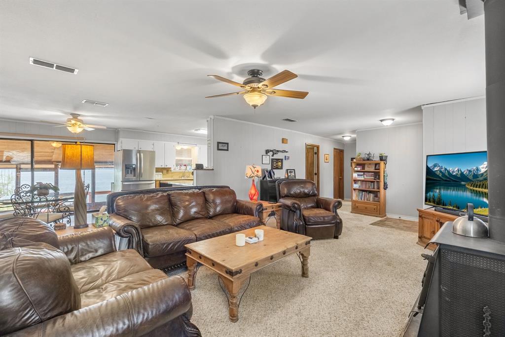 138 County Road 2404 Property Photo 5