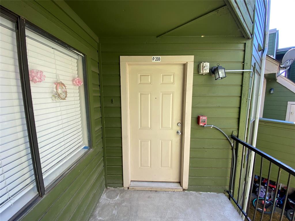 9831 Walnut Street P208 Property Photo 2