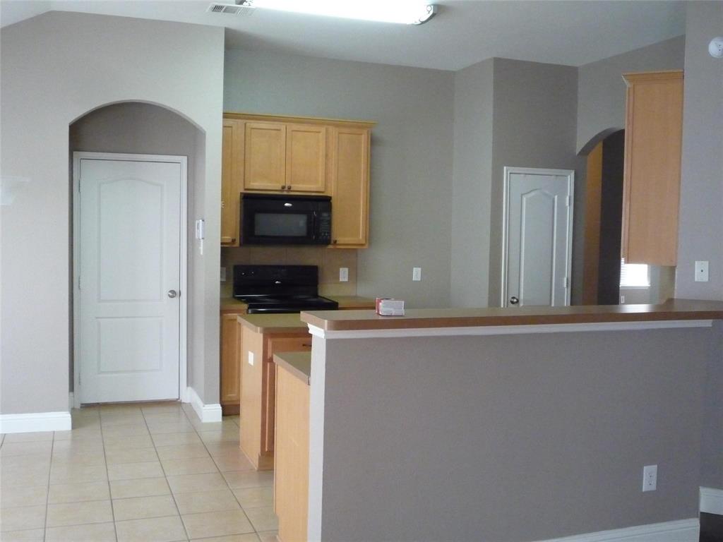716 Alder Drive Property Photo 5