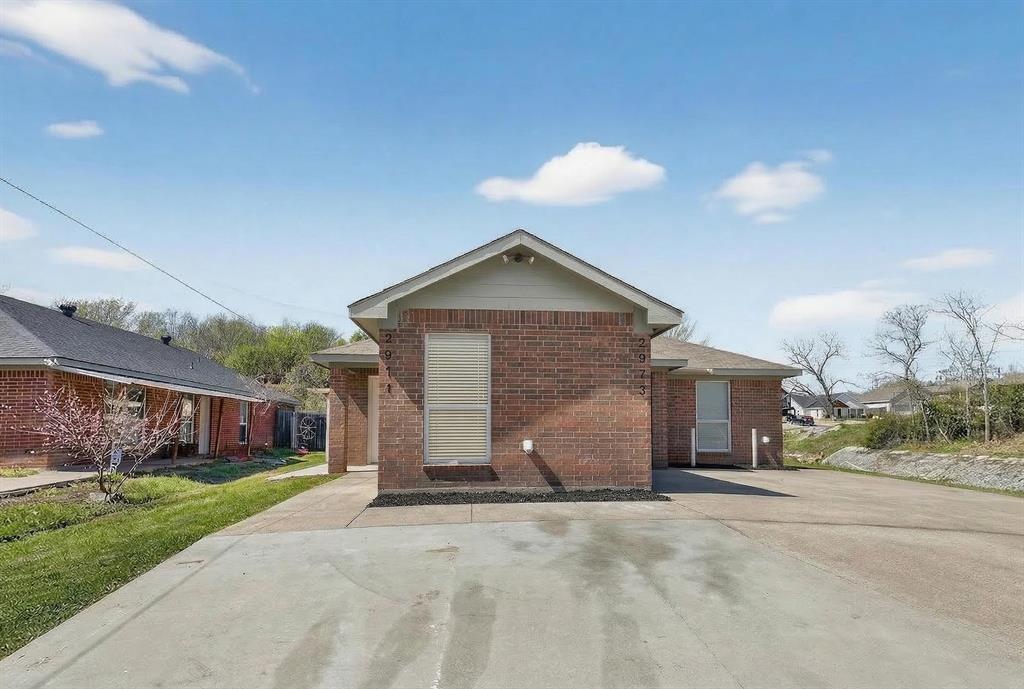 2971 Loving Avenue Property Photo 4
