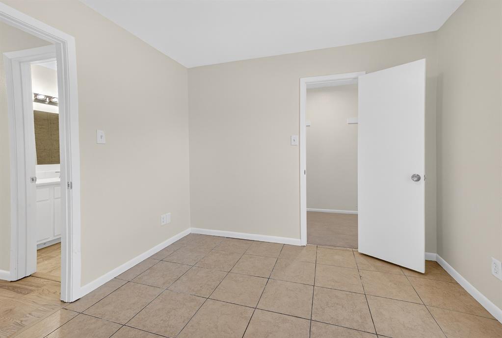 2971 Loving Avenue Property Photo 19
