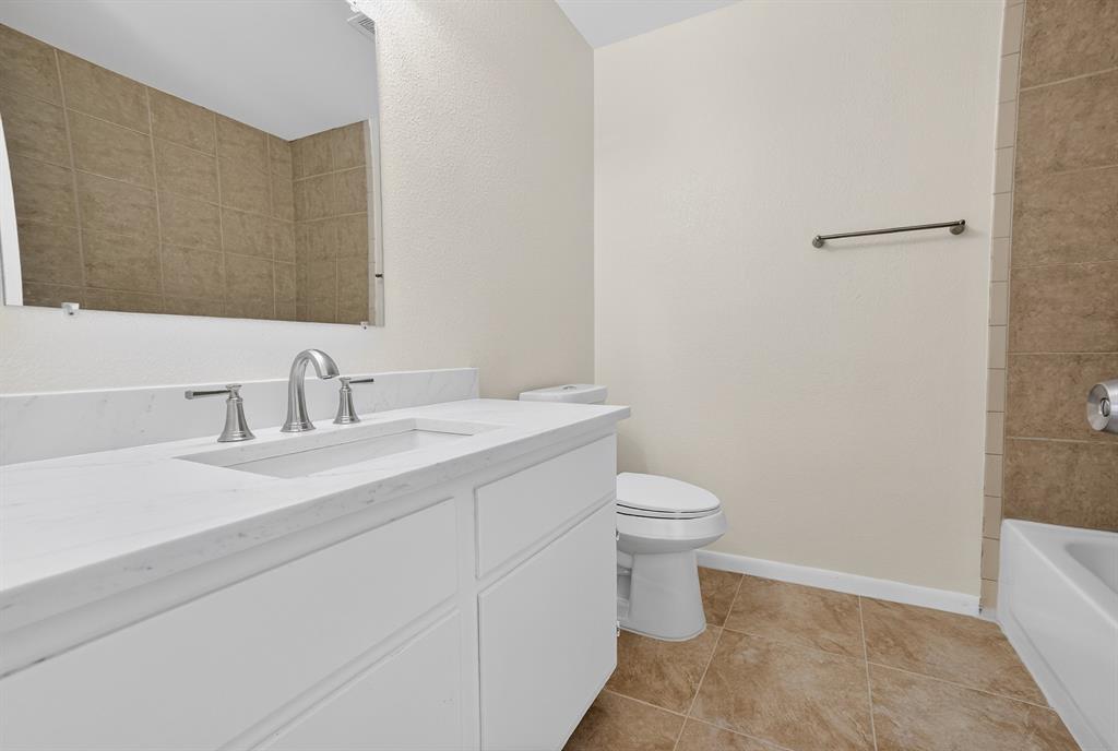 2971 Loving Avenue Property Photo 22