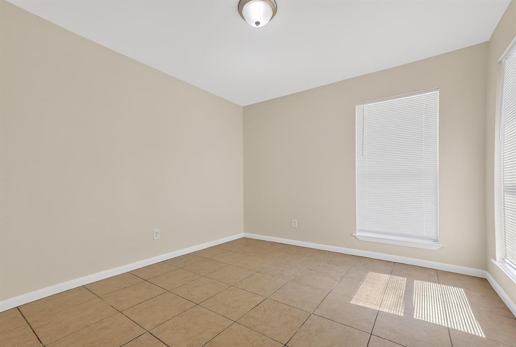 2971 Loving Avenue Property Photo 25