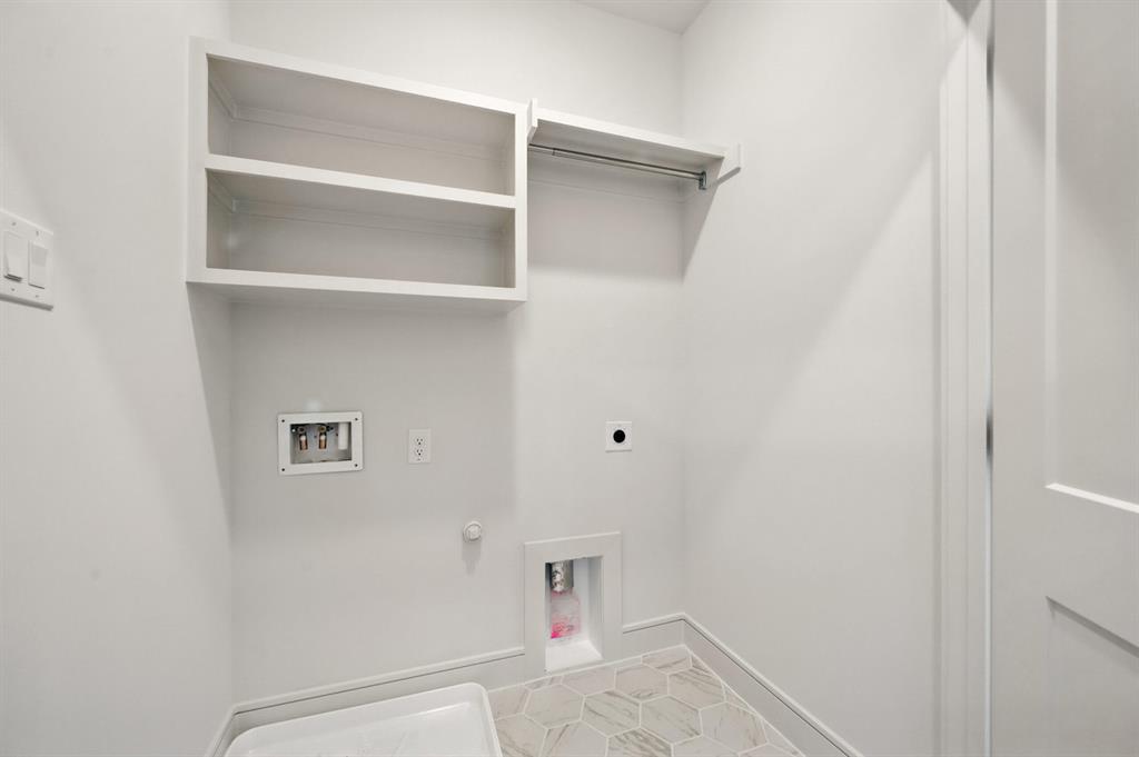 1364 Cherry Hills Lane Property Photo 13