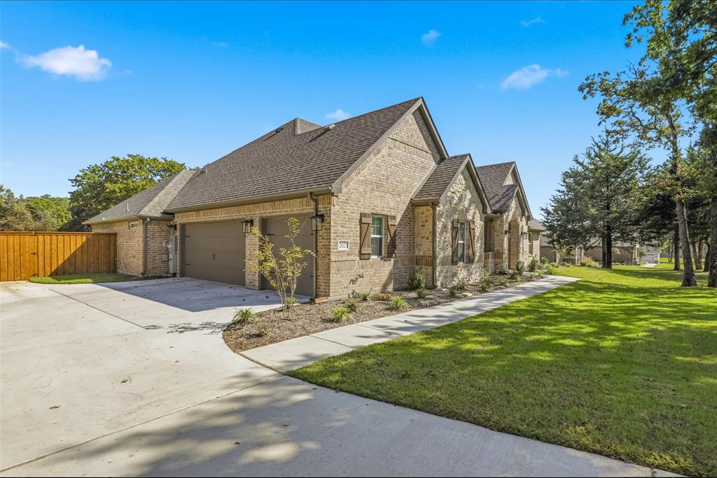 2021 Crystal Palace Boulevard Property Photo 4