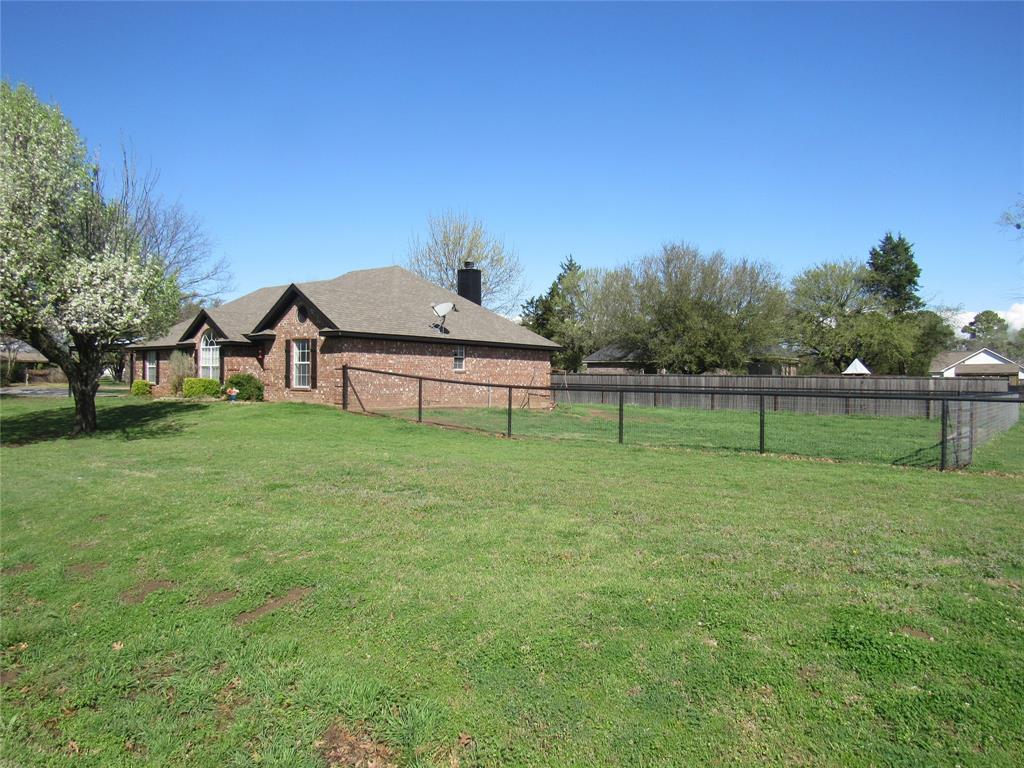 4019 E Fm 120 Property Photo 3