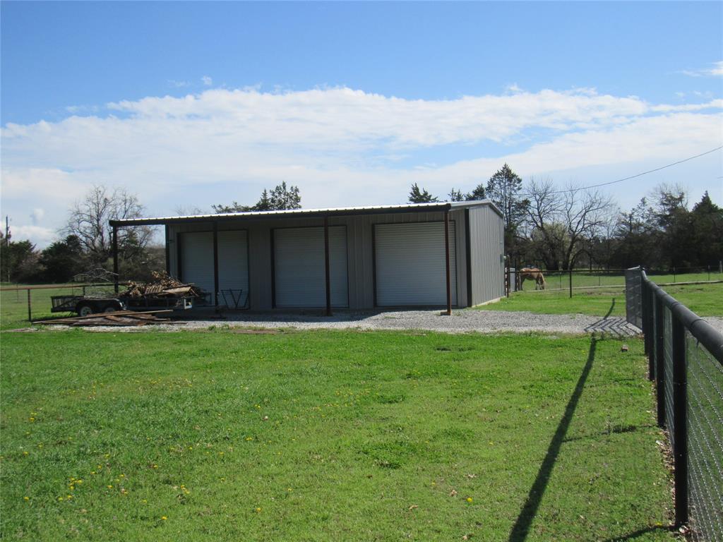 4019 E Fm 120 Property Photo 5