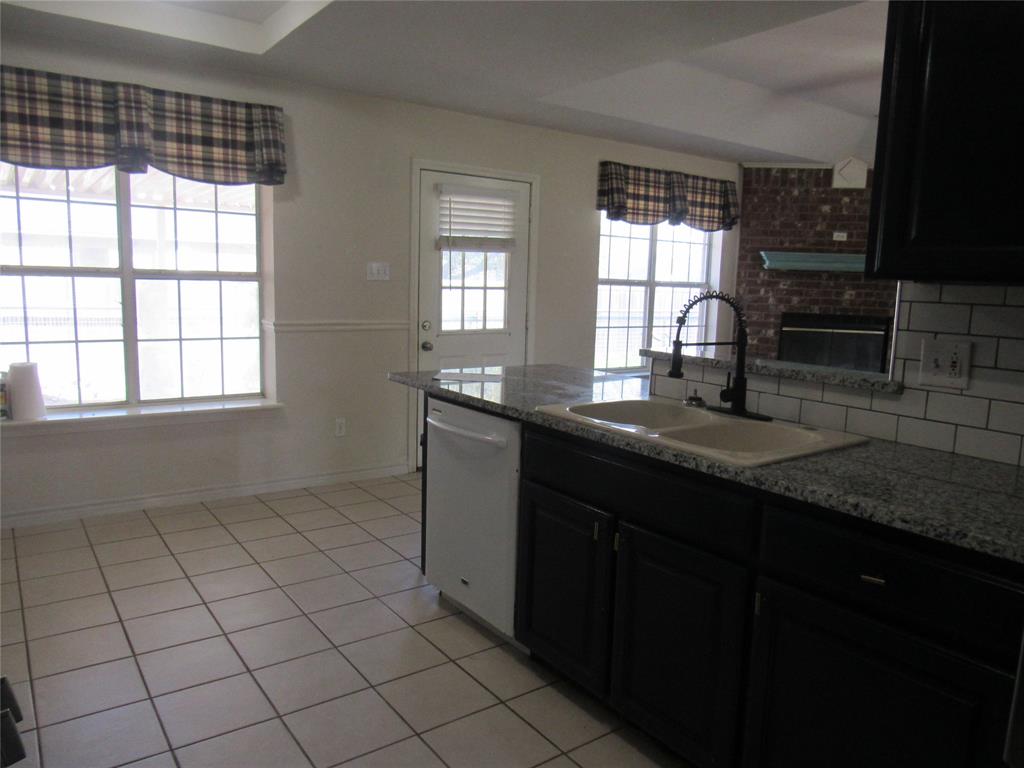 4019 E Fm 120 Property Photo 17