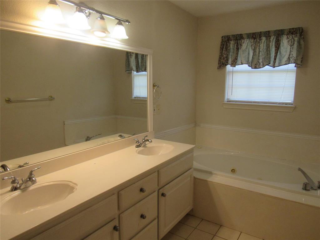4019 E Fm 120 Property Photo 22
