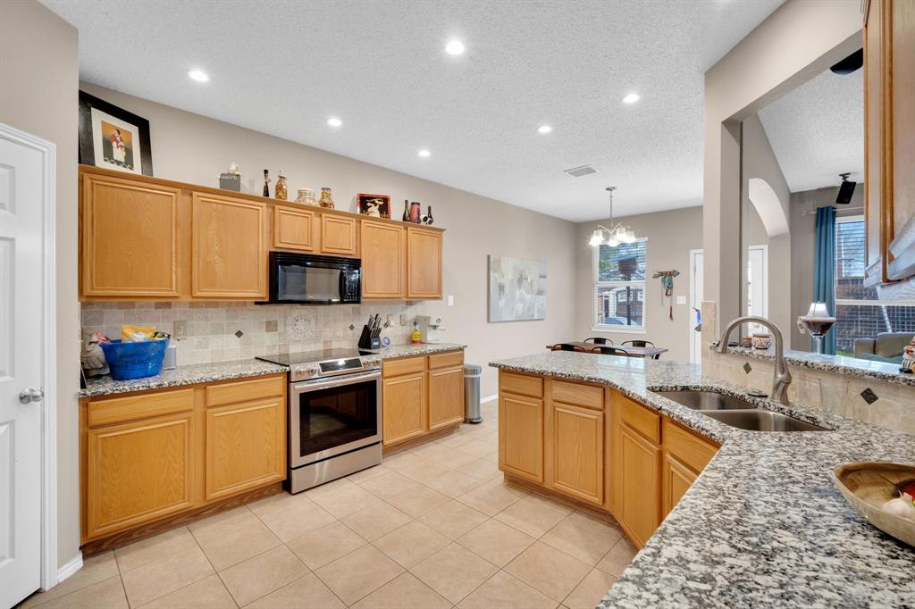 622 Hugh Walker Drive Property Photo 3