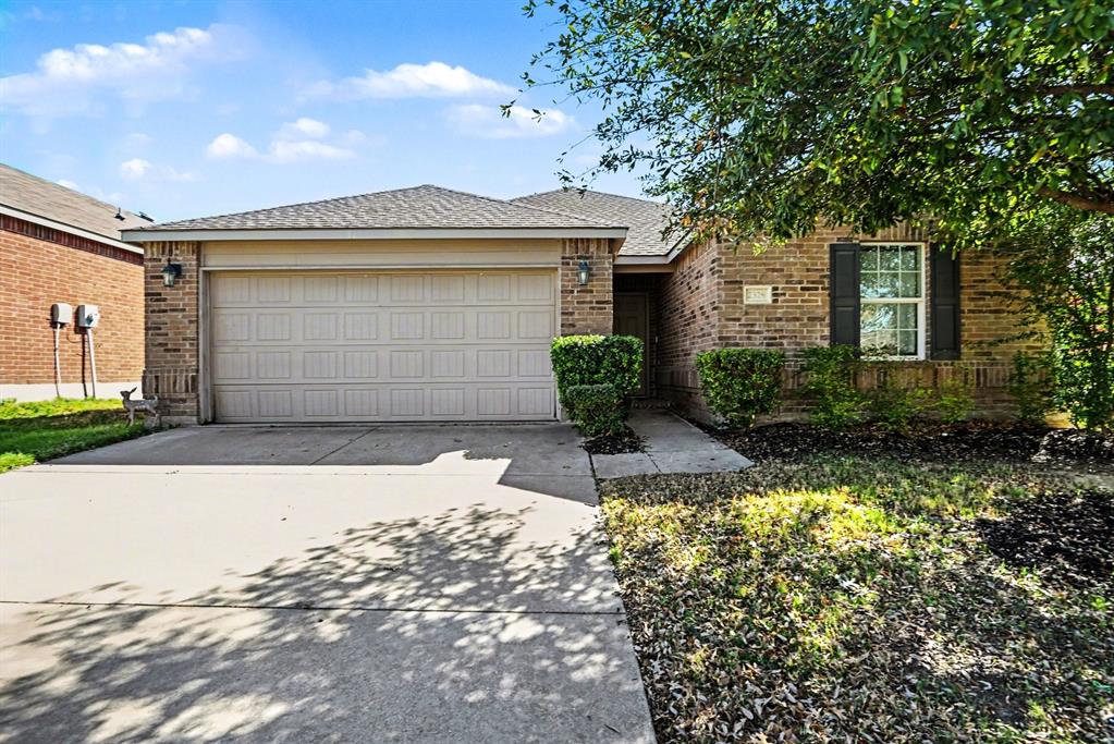 2328 Canchim Street Property Photo 1