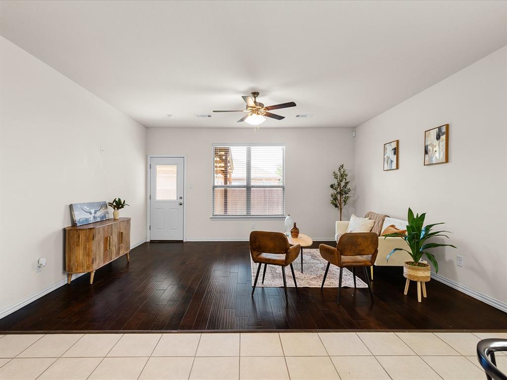 209 Emerald Creek Drive Property Photo 11