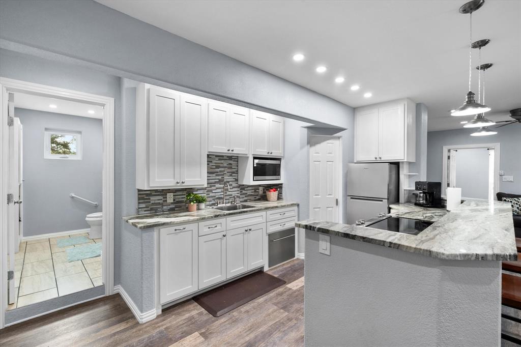 419 Sky Harbour Court Property Photo 26