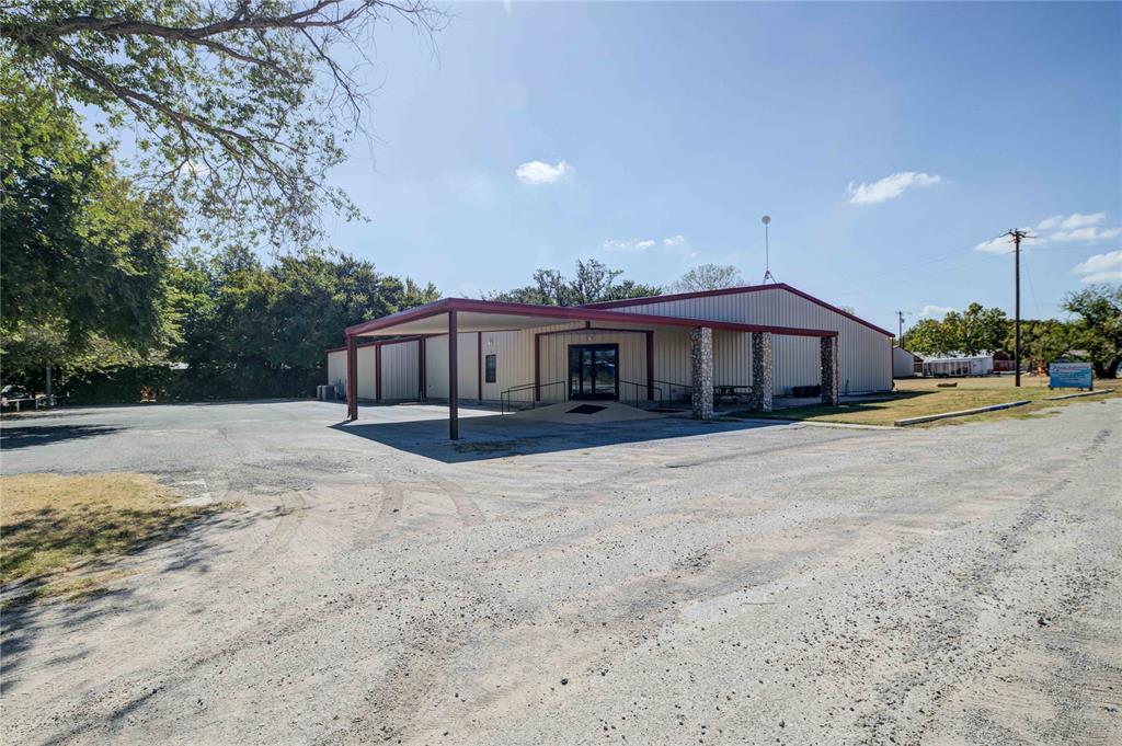 205 N Davis Street Property Photo 6