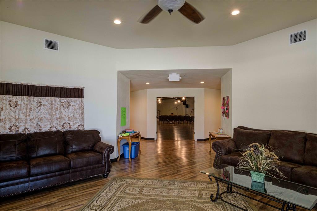 205 N Davis Street Property Photo 7