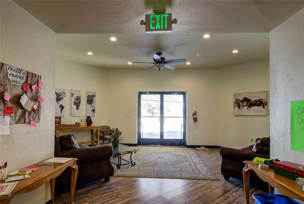 205 N Davis Street Property Photo 8