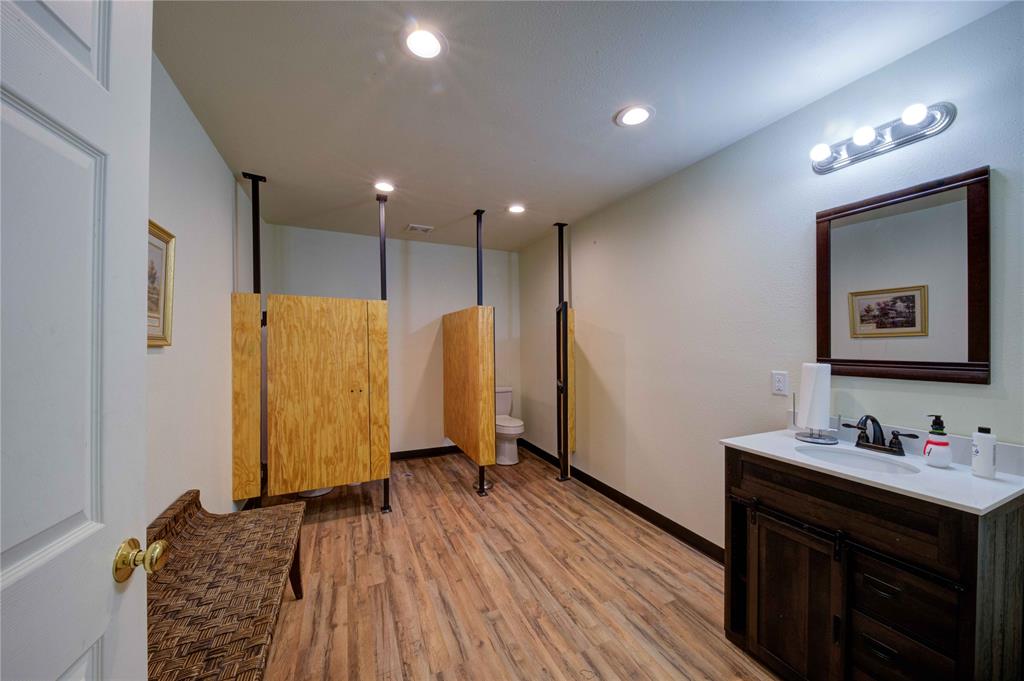 205 N Davis Street Property Photo 17