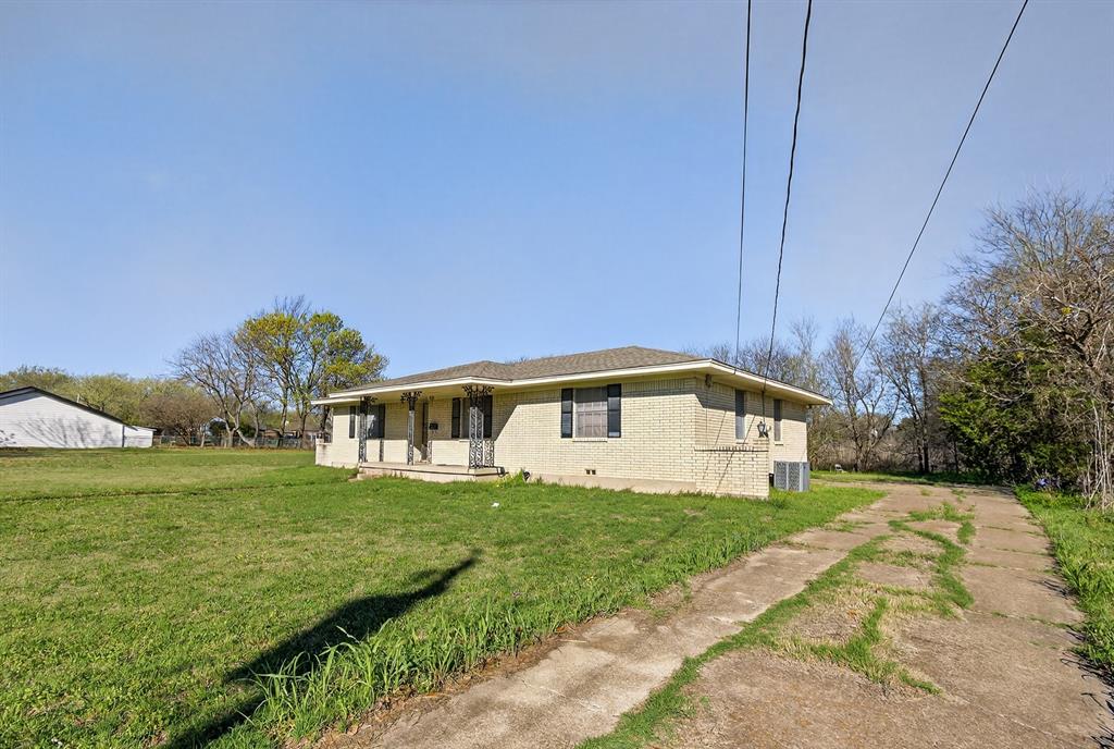 525 Lake Park Avenue Property Photo 11