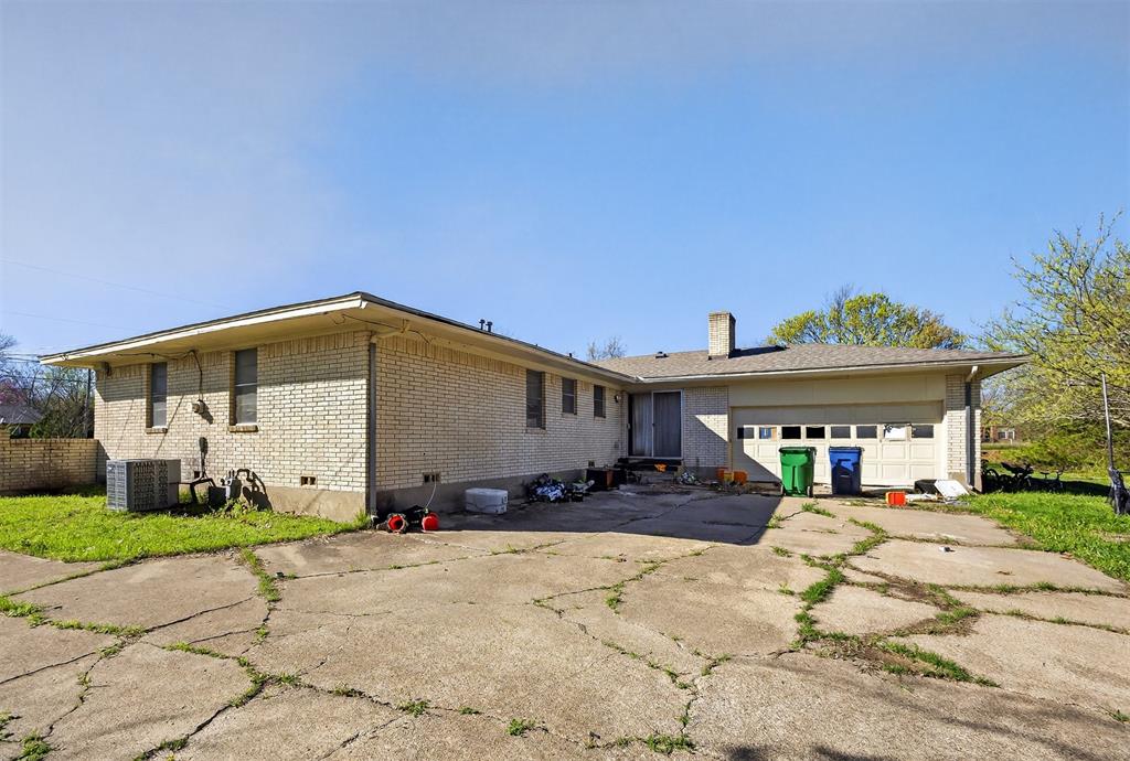 525 Lake Park Avenue Property Photo 16