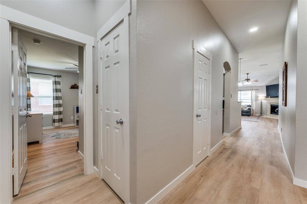 2820 Saddlebred Trail Property Photo 2