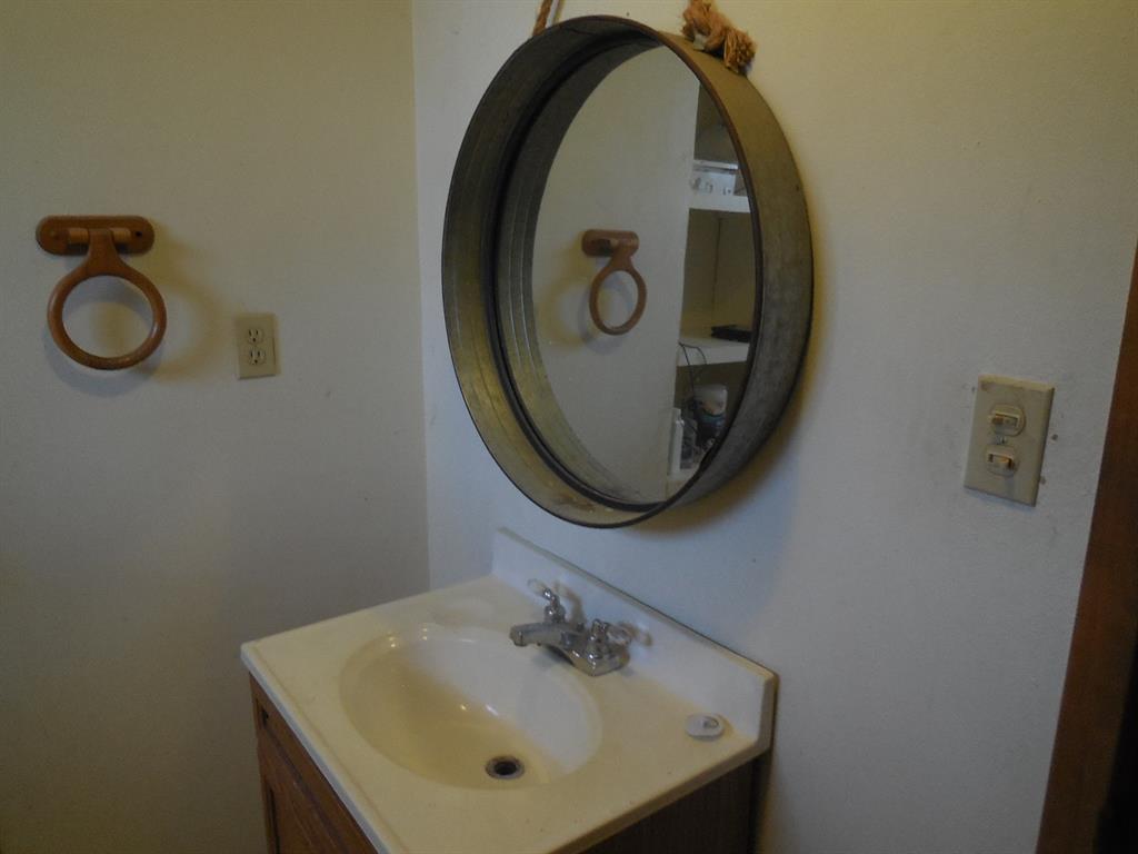 910 Sinclair Street Property Photo 17