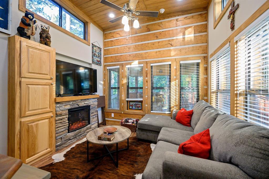 396 Choate Property Photo 4