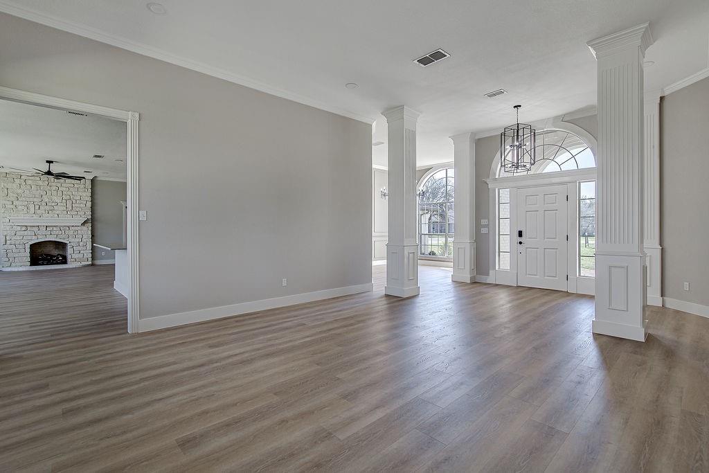 125 Devon Court Property Photo 8