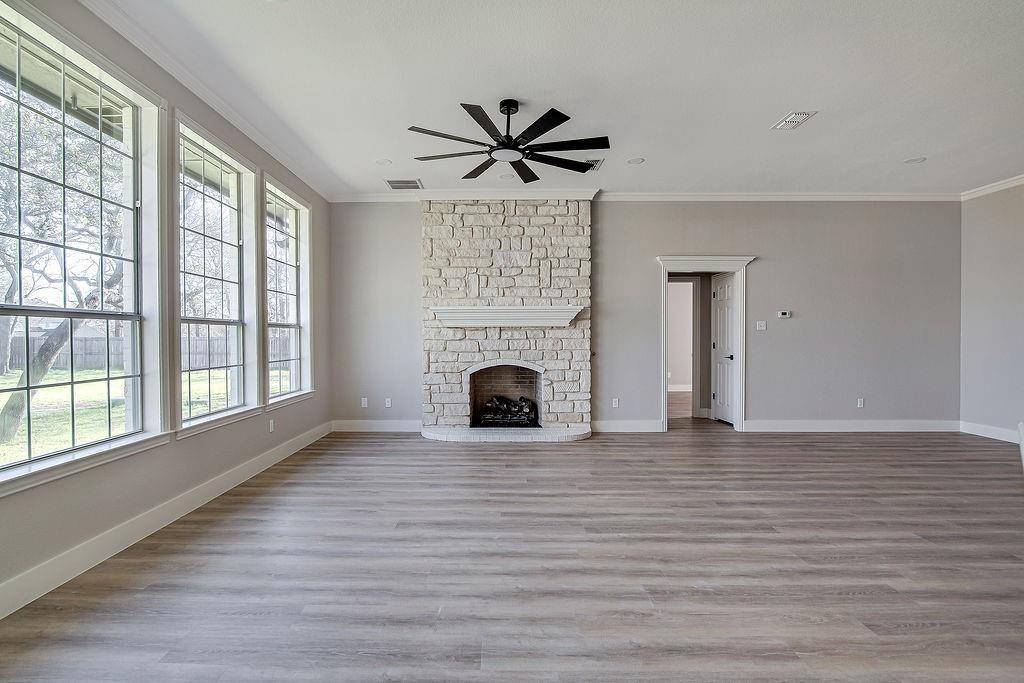 125 Devon Court Property Photo 17