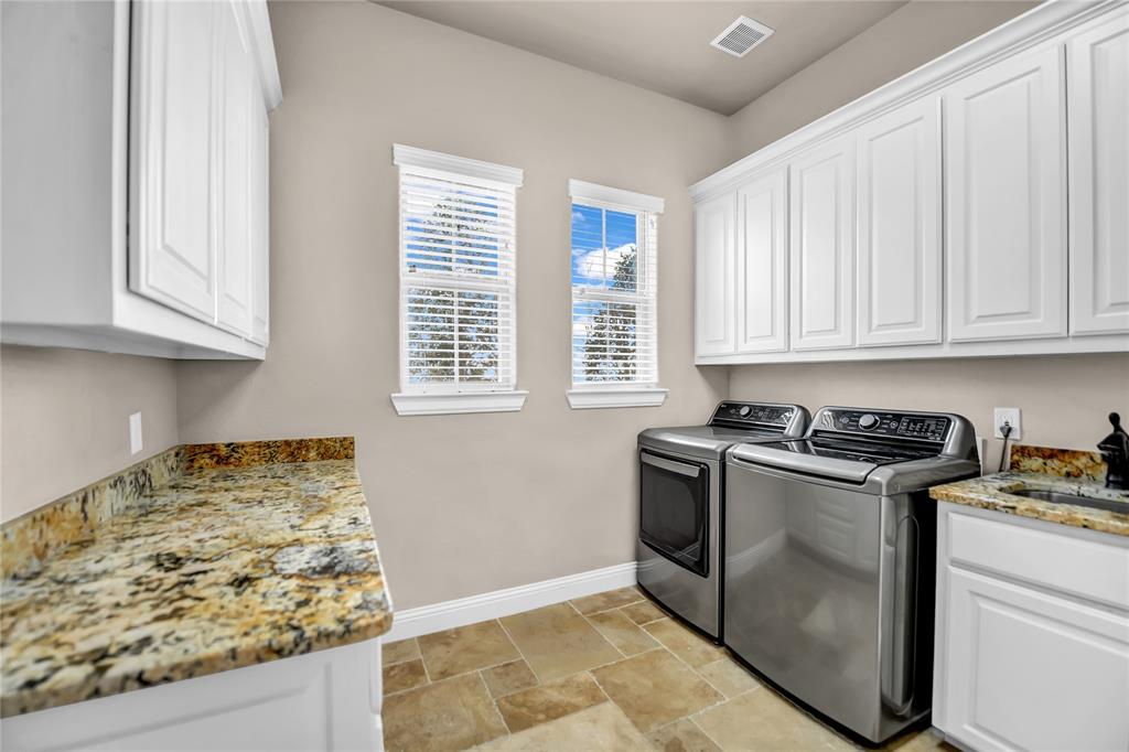 108 Buchanan Court Property Photo 31