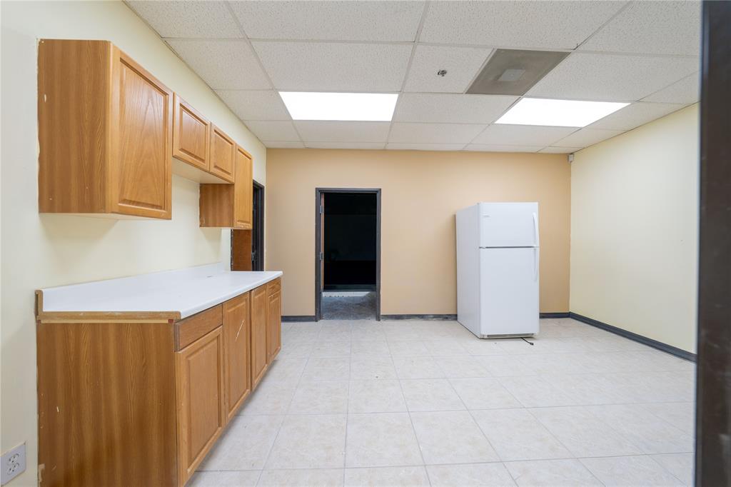 2700 K Avenue Property Photo 6