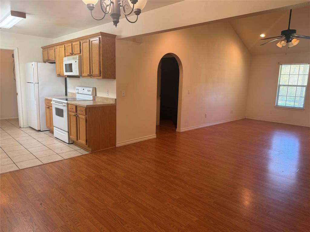 2502 Davisville Road Property Photo 13