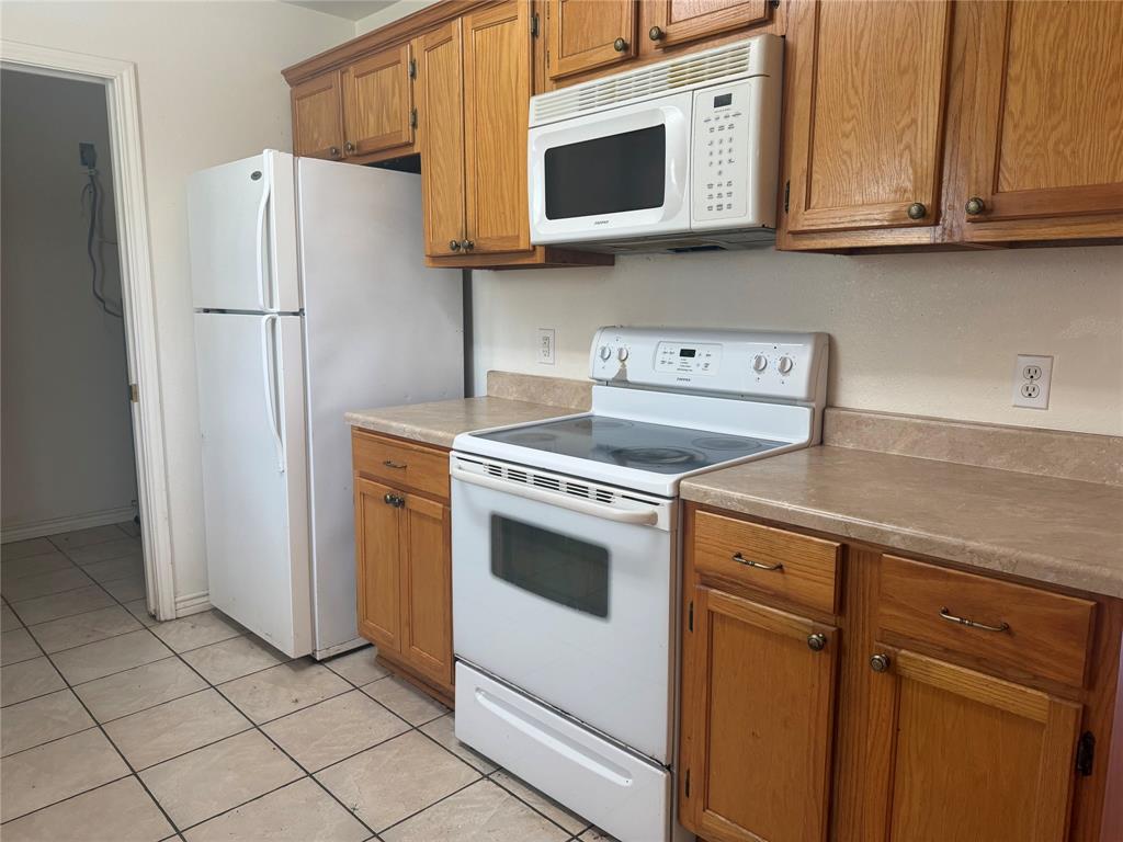 2502 Davisville Road Property Photo 16