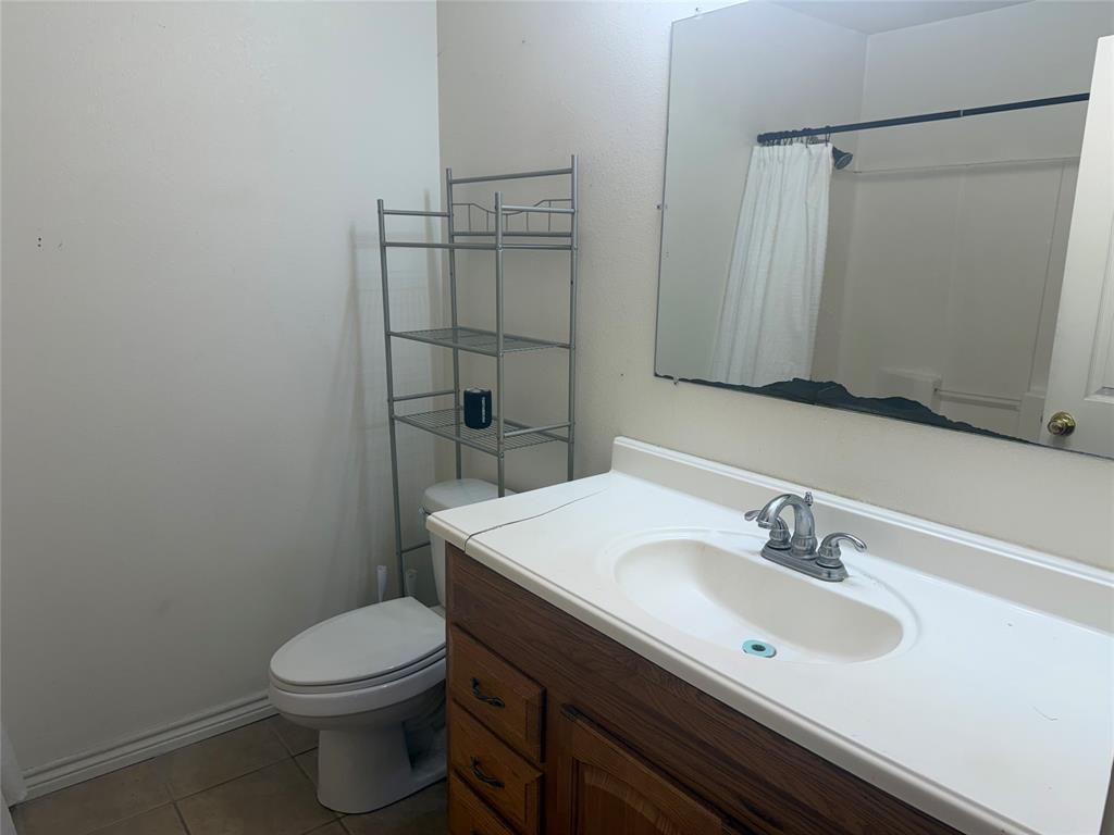 2502 Davisville Road Property Photo 21