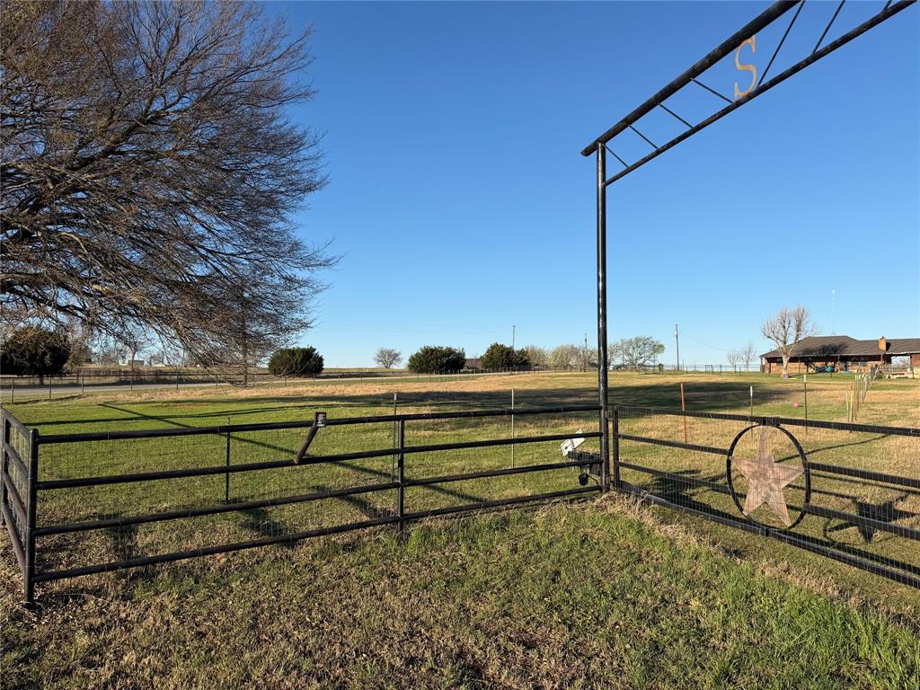 170 County Road 4678 Property Photo 21