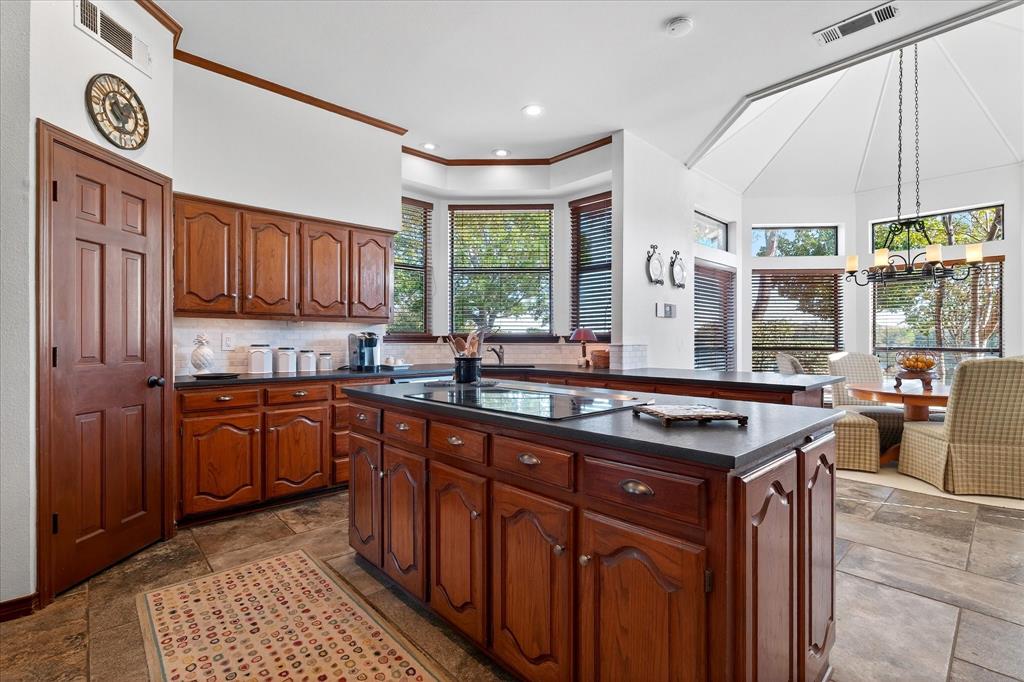 1500 Eden Ridge Property Photo 19