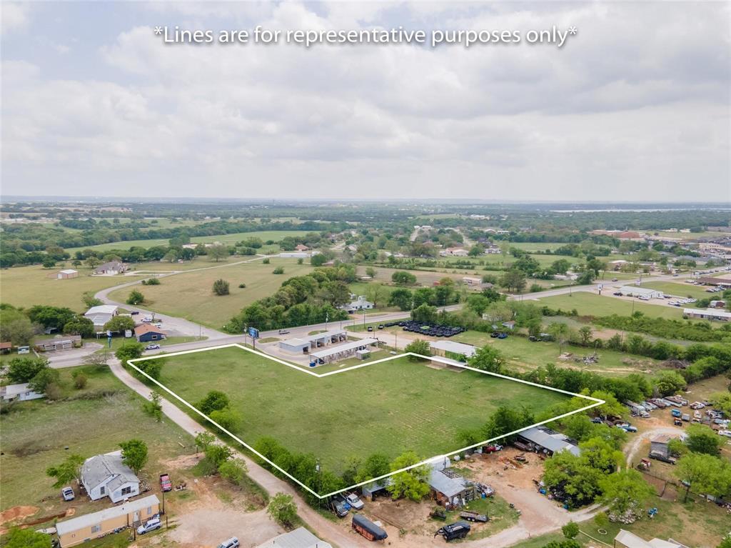2770 Fall Creek Property Photo 4