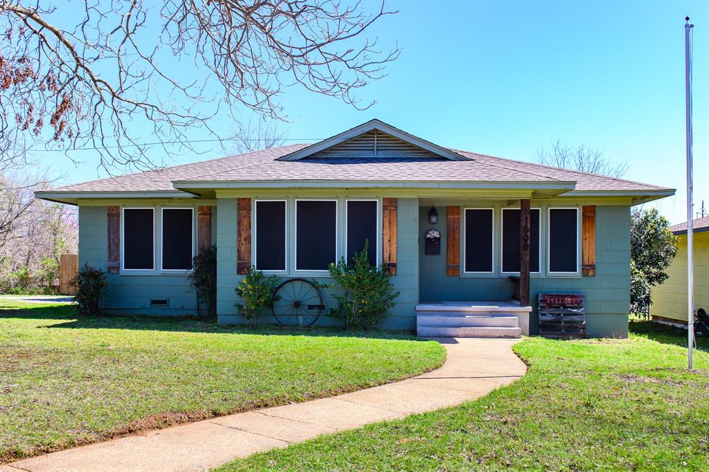 1500 S Scullin Avenue