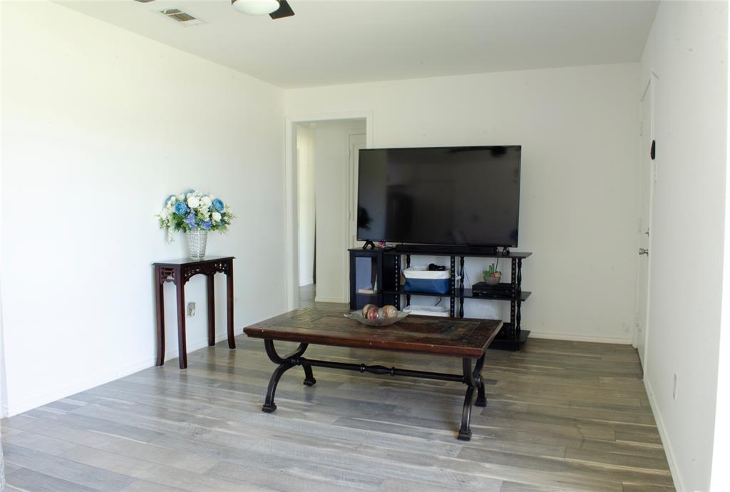 308 E Broadmore Avenue Property Photo 6