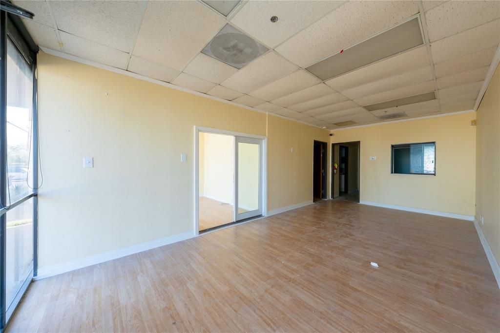 2700 K Avenue Property Photo 9