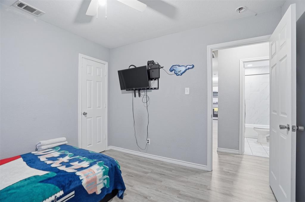 1540 Roma Lane Property Photo 15