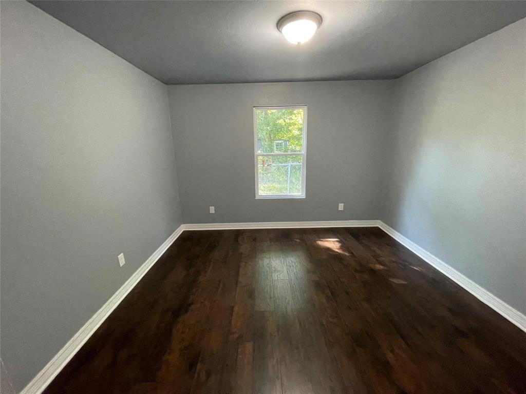 2924 Harp Street Property Photo 4