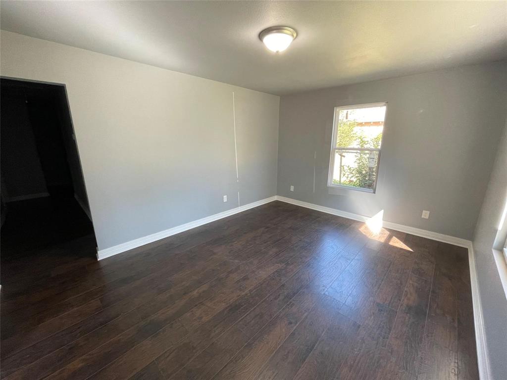 2924 Harp Street Property Photo 5