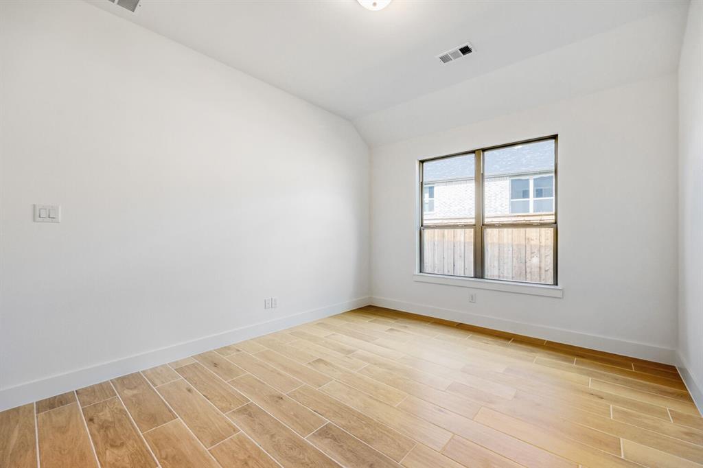 180 Buffalo Boulevard Property Photo 15