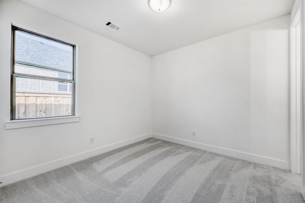 180 Buffalo Boulevard Property Photo 17