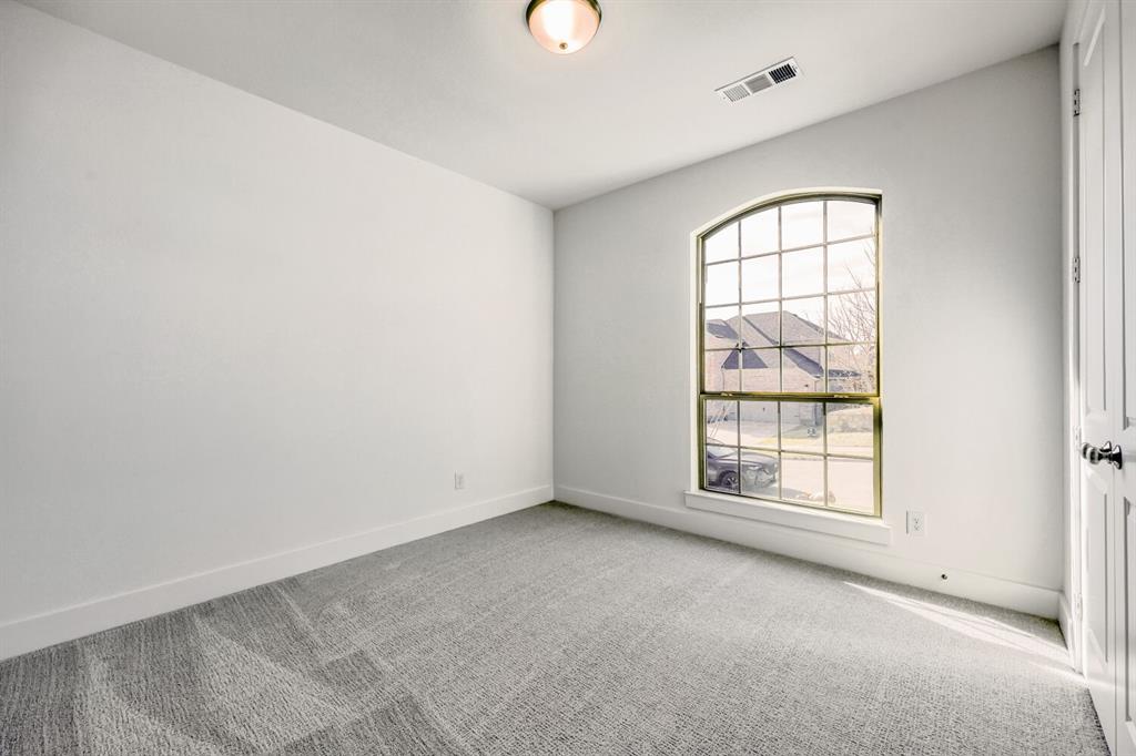 180 Buffalo Boulevard Property Photo 18