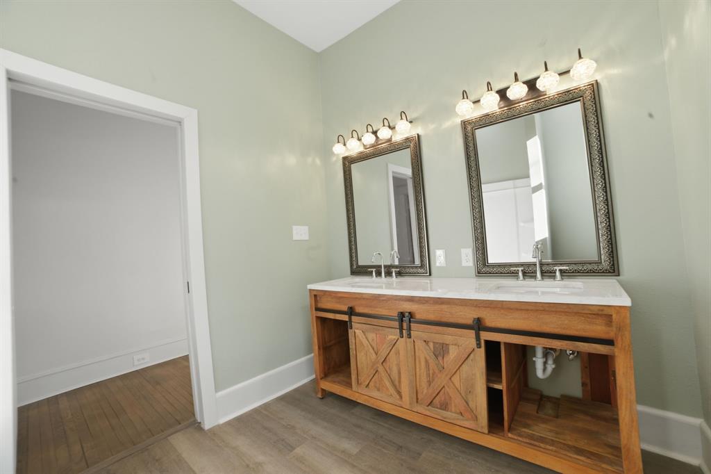 415 Boulevard Street Property Photo 21