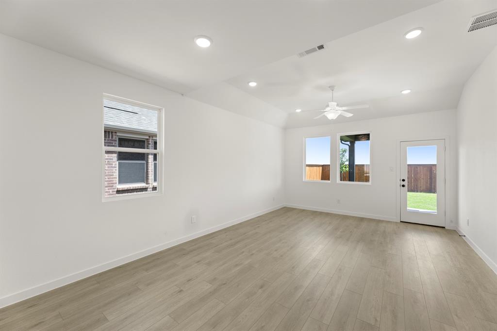 14166 Gallatin Street Property Photo 12