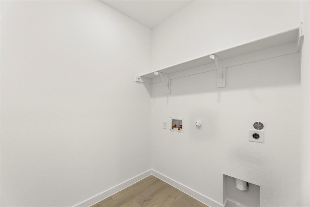 14166 Gallatin Street Property Photo 20