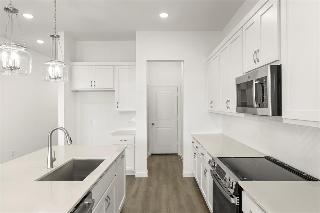 1903 Boston Way Property Photo 7